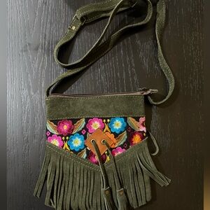 Crossbody purse